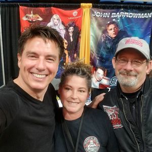 Meet your Posher, Lenora